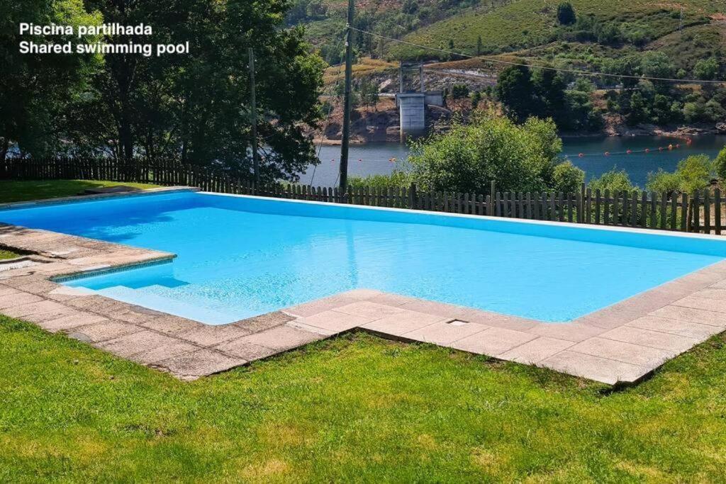 Casinha De Padroes * Venda Nova (Villa Real)